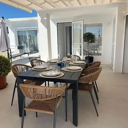 Scandinavian 3 Bdrm Penthouse *